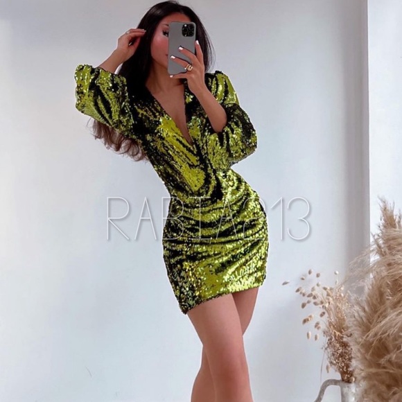 LAST 1!🔥ZARA SEQUIN WRAP DRESS - Picture 8 of 16